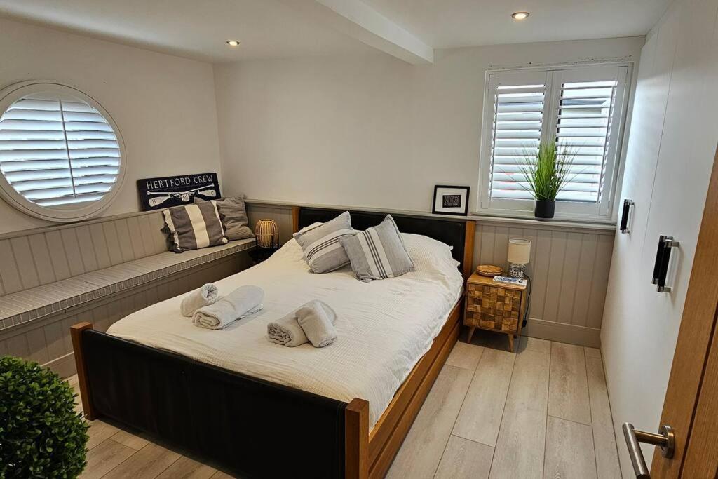Humberston Boathouse Lodge & Hot Tub - Cleethorpes Beach Cabin Chalet ภายนอก รูปภาพ