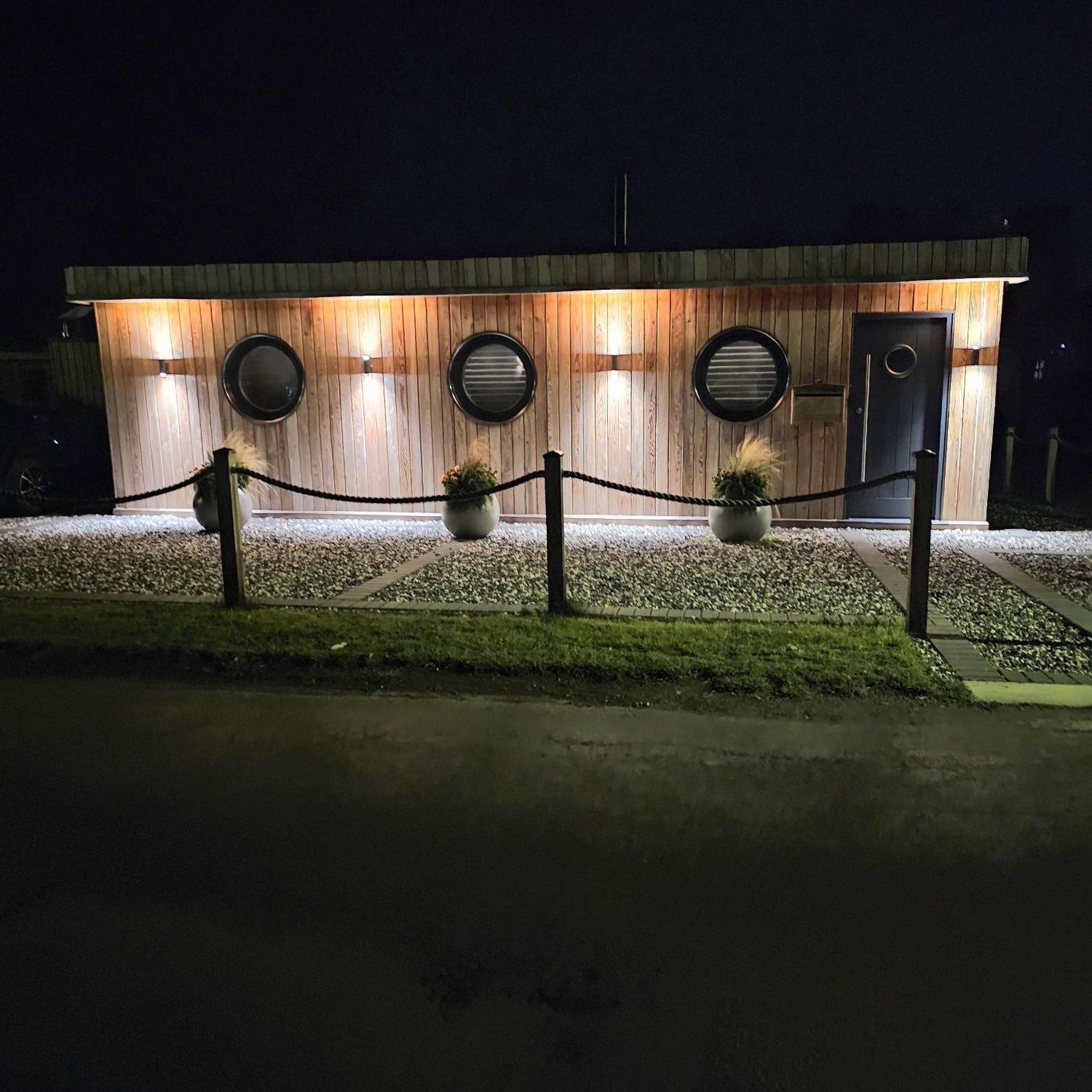 Humberston Boathouse Lodge & Hot Tub - Cleethorpes Beach Cabin Chalet ภายนอก รูปภาพ